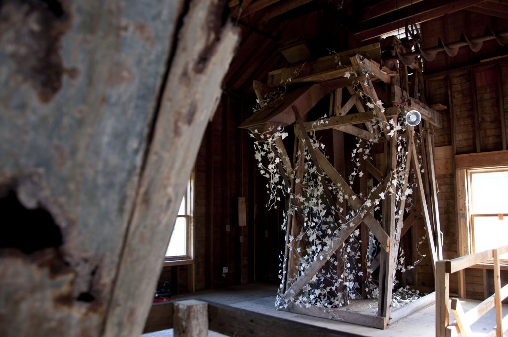 “Climbing ivy, Wassaic” Site-specific Installation, completed during a residency at the Wassaic Project, Size: 7’ W. x 13’ hgt. x 7’ depth (materials: local newspapers, iron wire, masking tape), 2013.